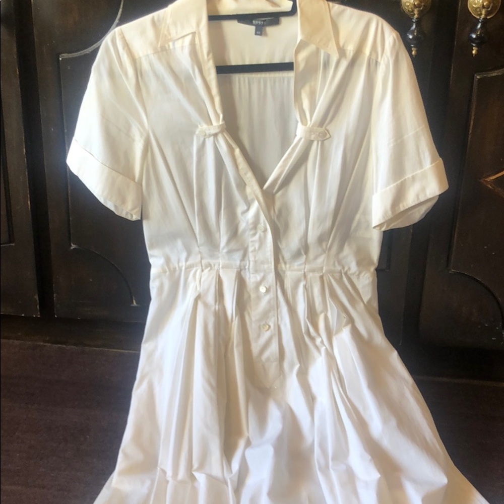 White Gucci dress from Fiorenza Outlets